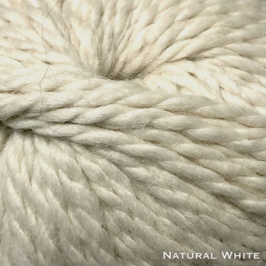 Soft natural white bulky alpaca wool yarn for knitting and crochet