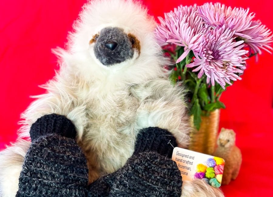 How Shopping Alpaca This Valentine's Day Can Reduce Your Carbon Footprint