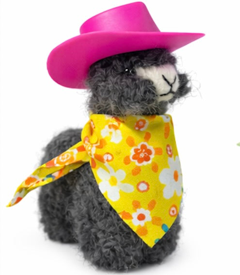4" Felted Cowboy & Cowgirl Alpacas – Adorable Western Decor with Bandanas and Hats
