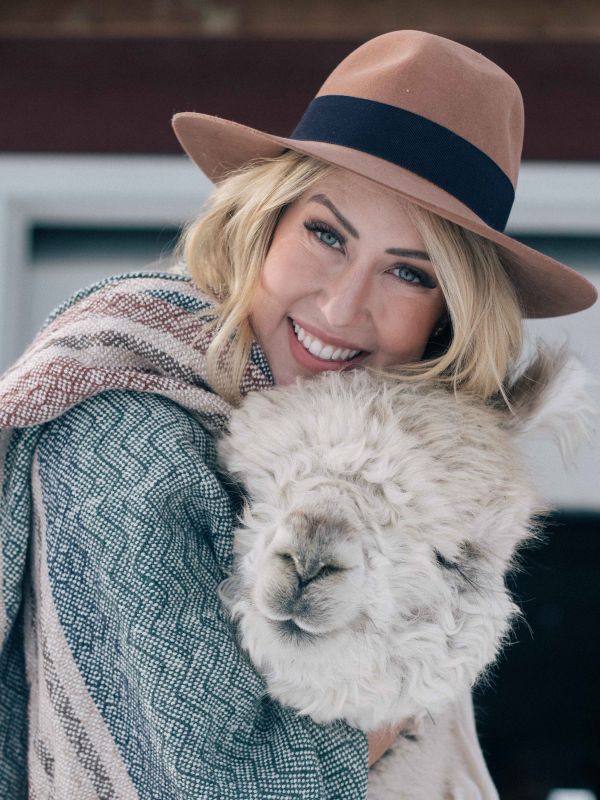 Top Benefits of Hypoallergenic Alpaca Wool Compared to Merino Wool