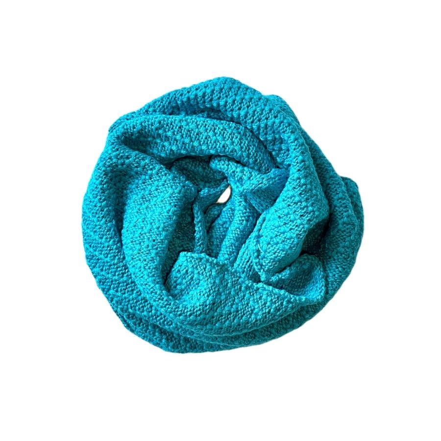 turquoise blue handmade in bozeman montana warm and soft hypoallergenic alpaca wool infinity loop scarf